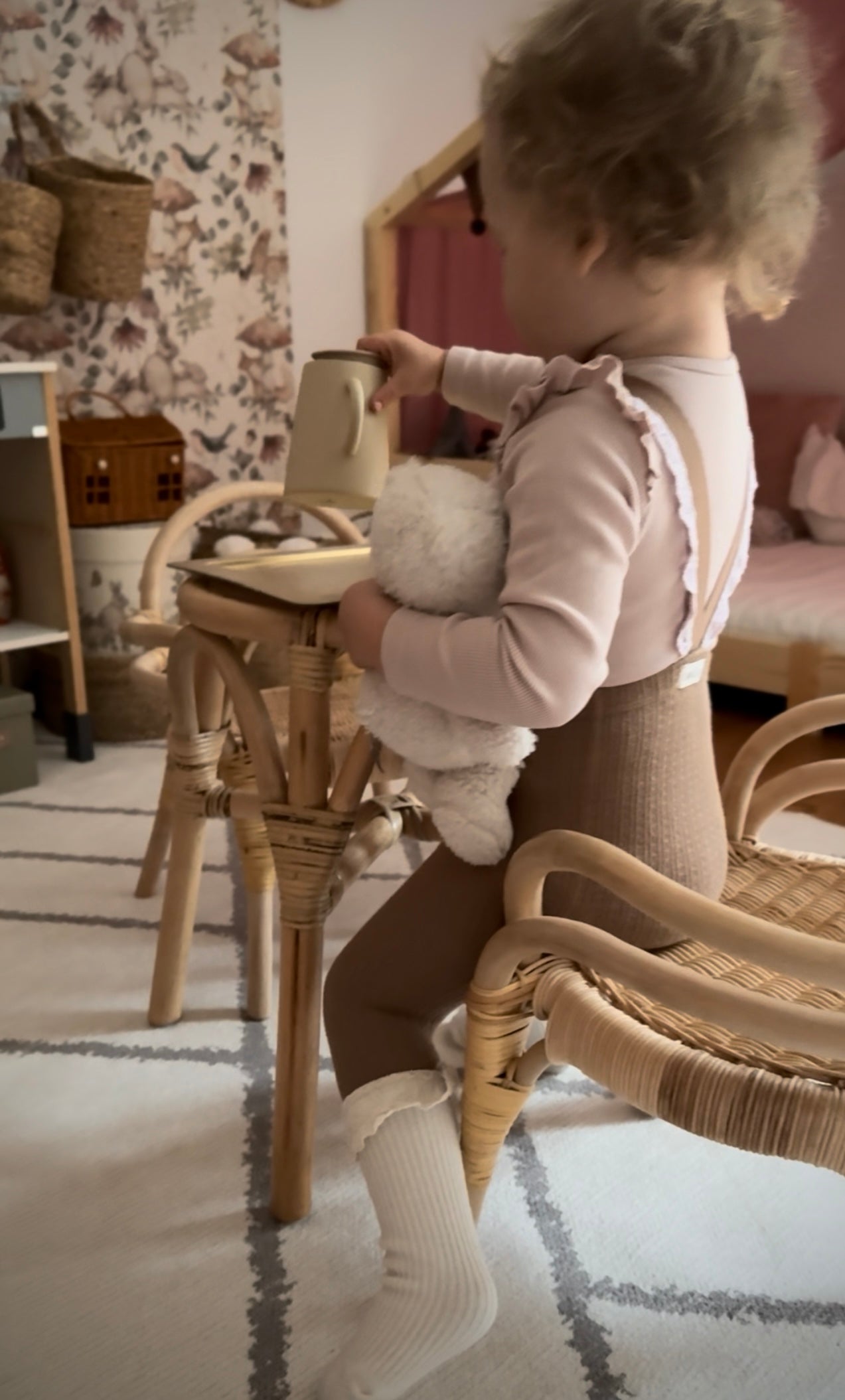 Knitted Baby Tights with Lace Suspenders - SOALSA