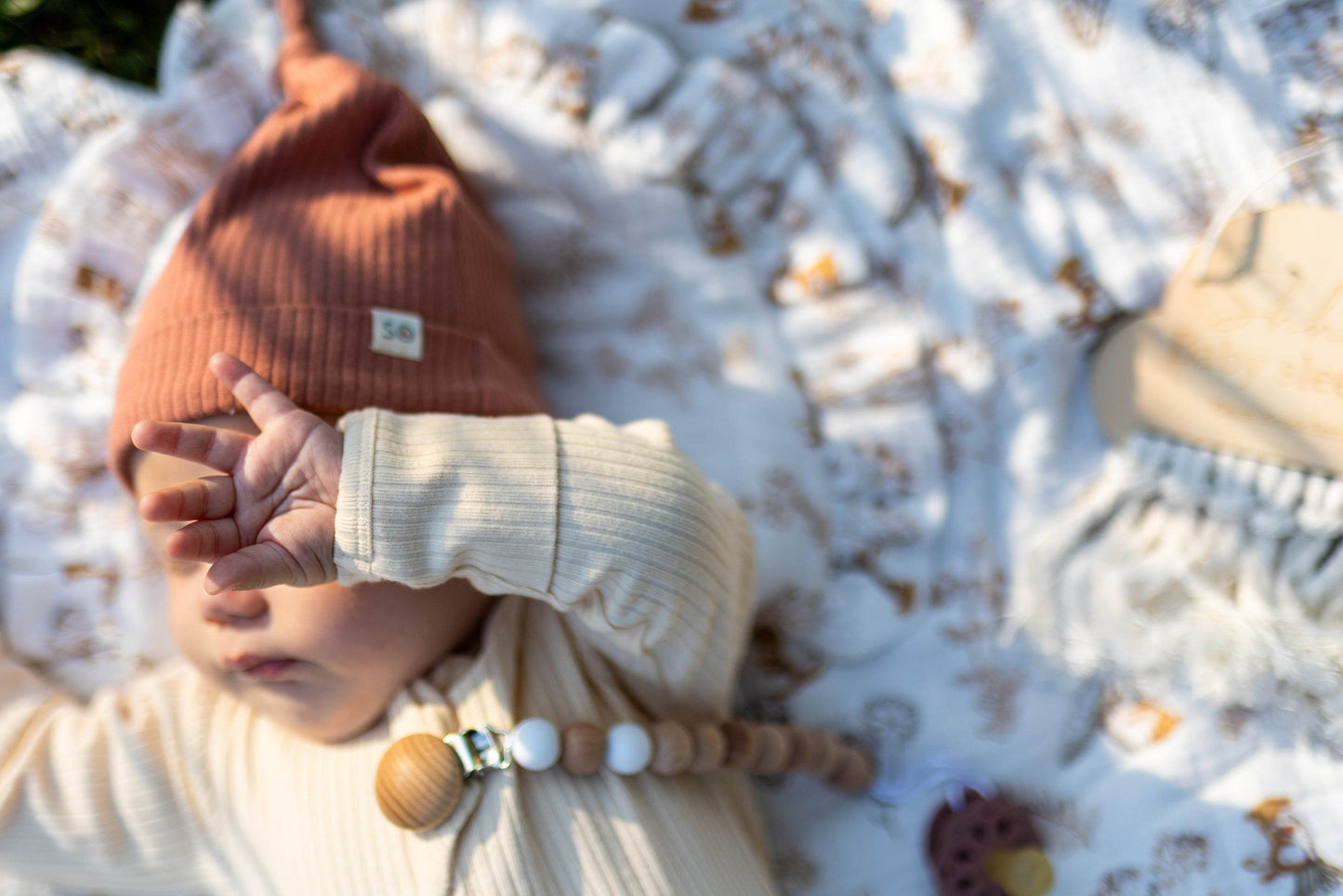 Natural Wooden & Silicone Pacifier Clip - SOALSA