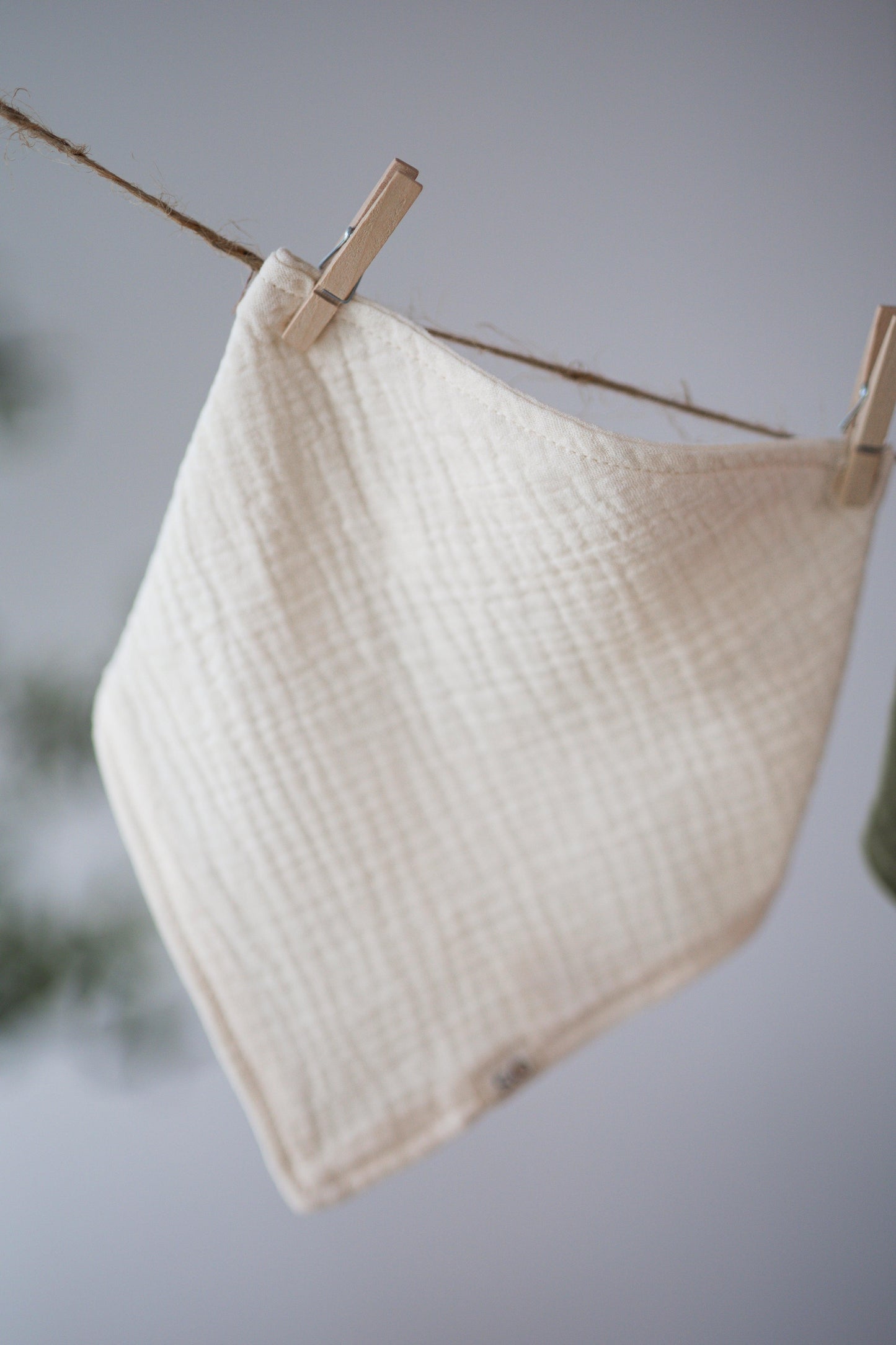 SOALSA soft beige baby bib hanging on a clothesline rutice za dojenčke cotton fabric