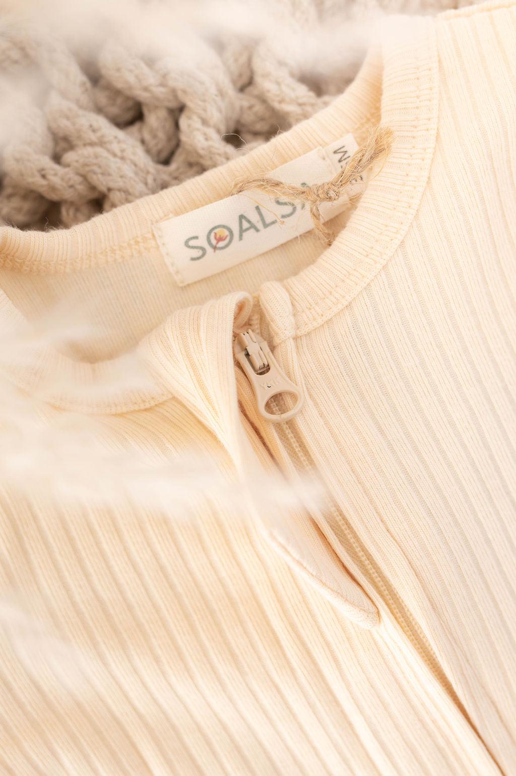 SOALSA cream ribbed fabric gift set with zipper detail darilo ob rojstvu