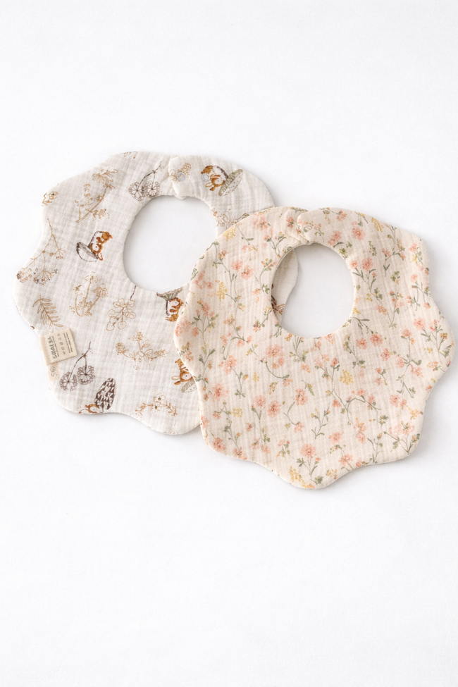 2 pcs Girl’s Bibs Muslin