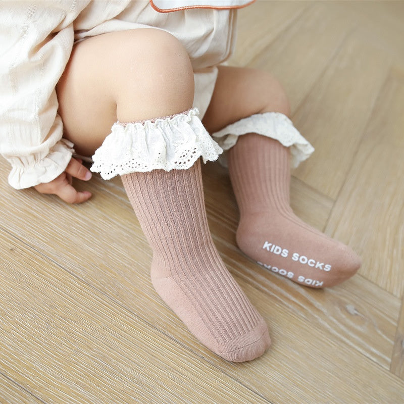 Soft & Elegant Frilled Lace Socks